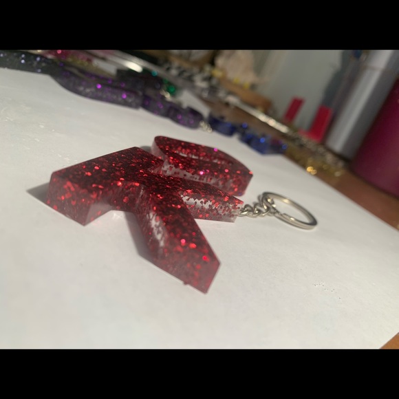 Ruby red glitter keychains - Picture 2 of 3